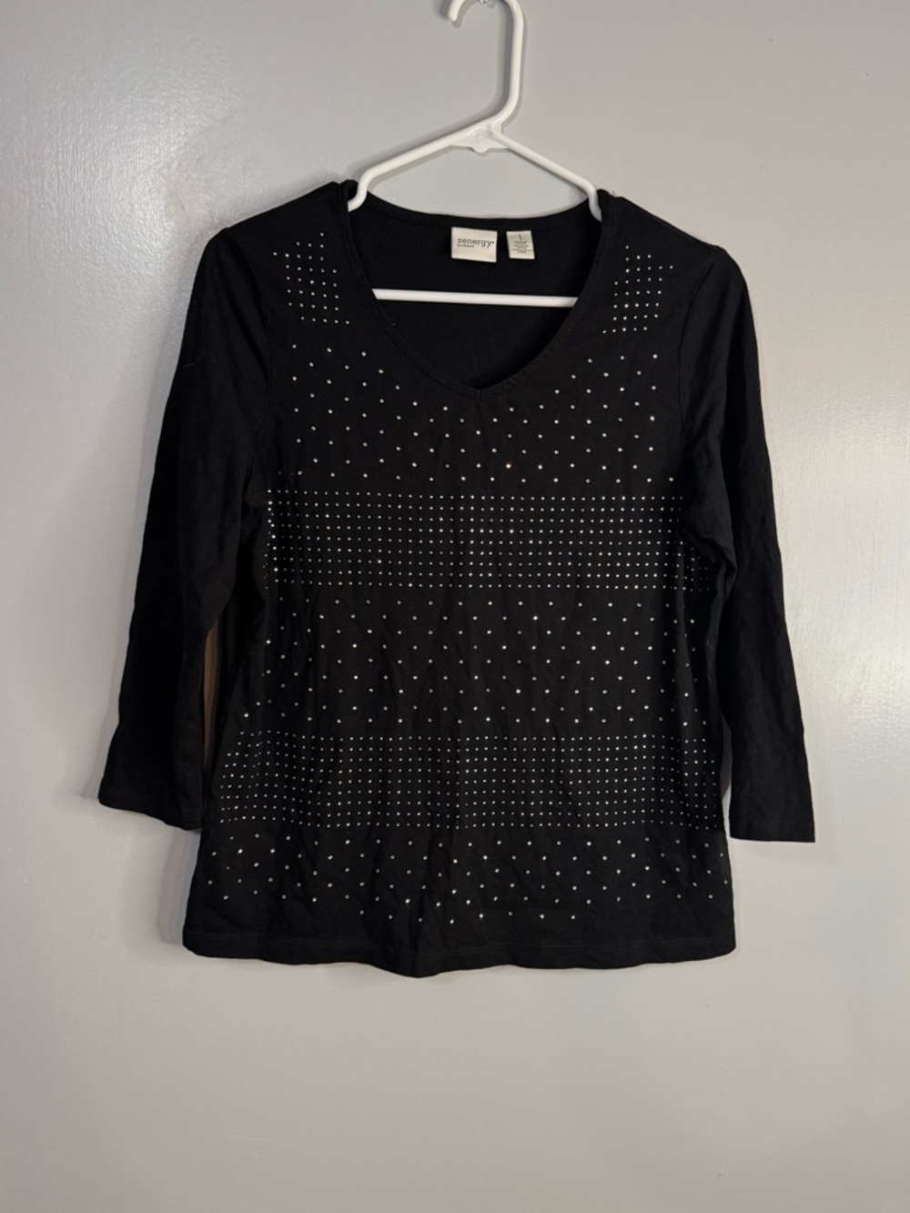 Zenergy by Chico's Black V-Neck Long Sleeve Top with Silver Rhinestones Size 1
